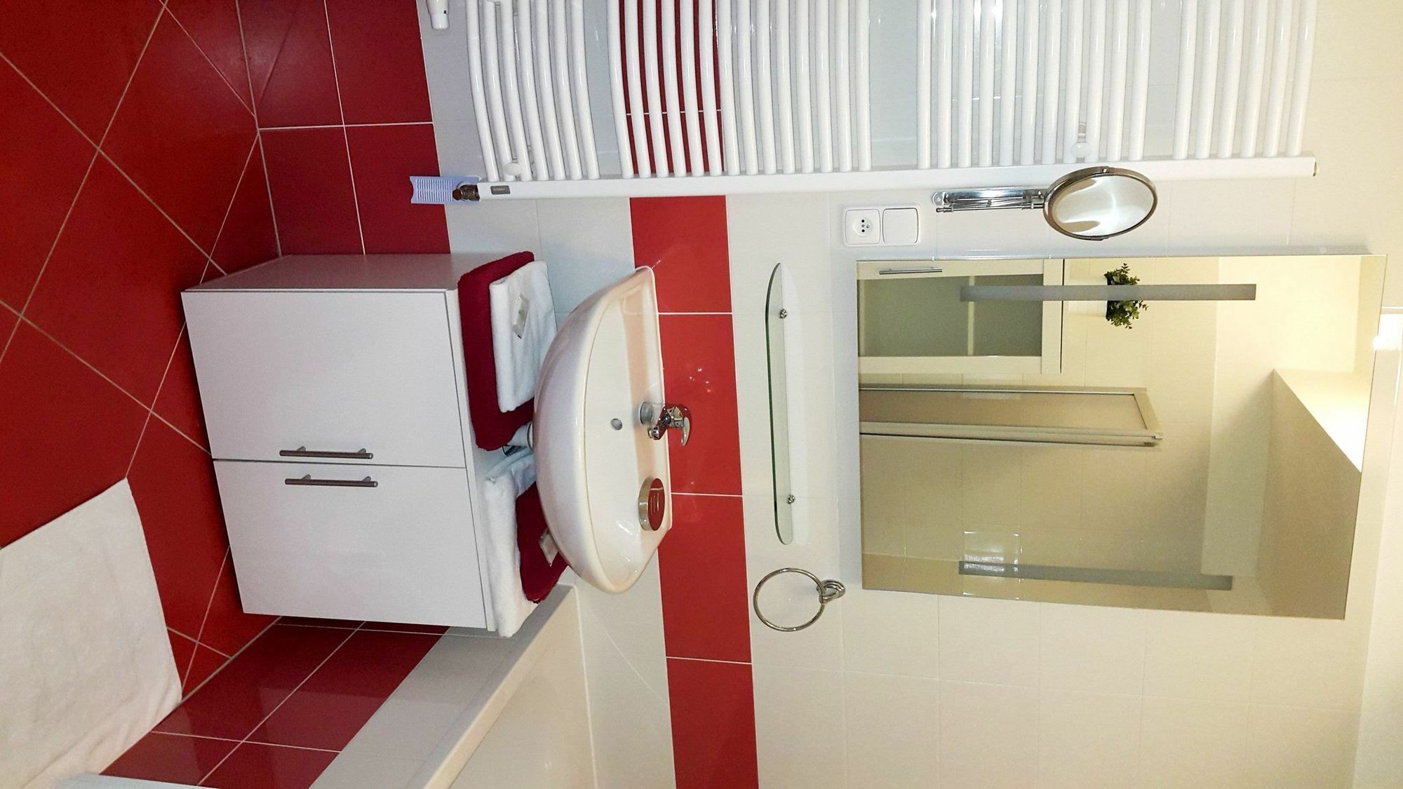 פראג Bastien Studio Near Airport מראה חיצוני תמונה